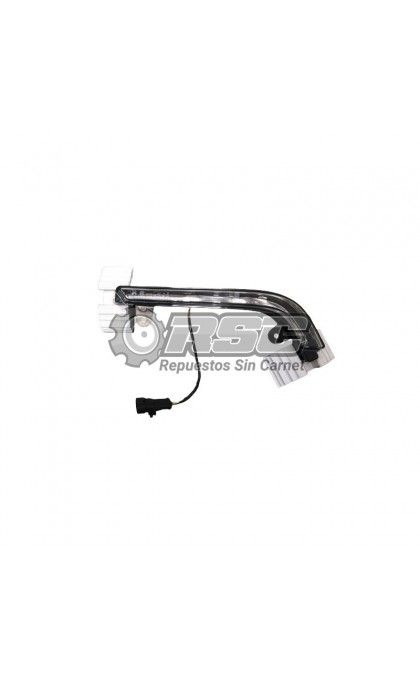 LUZ DE DÍA DERECHA AIXAM 800BL152